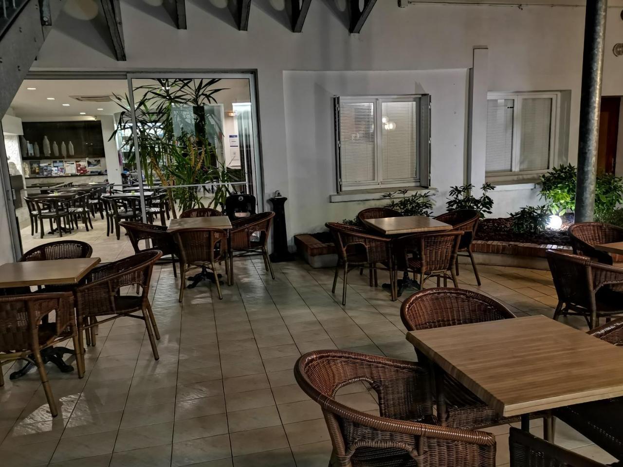 达姆萨尔特酒店 卢德 外观 照片